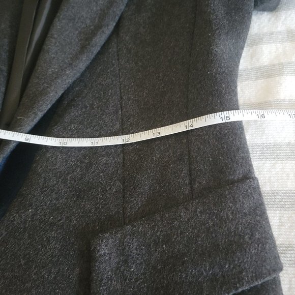 EUC S. Lriahh wool blend coat - Picture 15 of 16